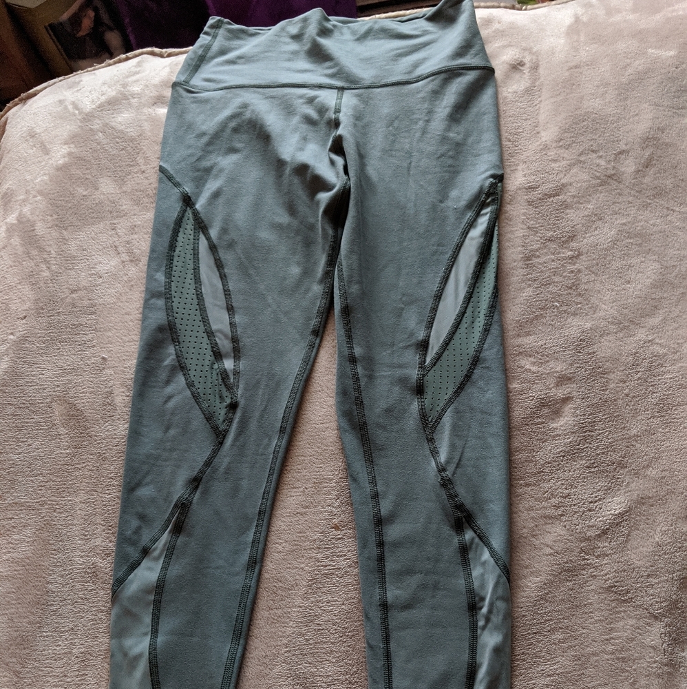 Aerie move high waisted legging (M)
